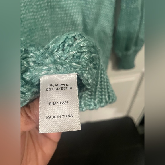 Worthington Women’s Crew Neck Knit Sweater Green Aqua Size M petite. - Picture 5 of 6